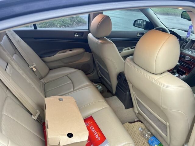 Серый Инфинити Г, объемом двигателя 3.5 л и пробегом 180 тыс. км за 6500 $, фото 3 на Automoto.ua