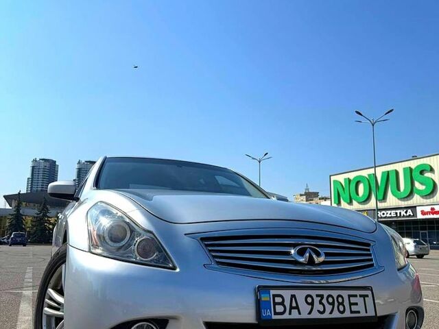 Инфинити Г 2011 в Киеве на Automoto.ua Серый Инфинити Г, объемом двигателя 2.5 л и пробегом 270 тыс. км за 8500 $, фото 2 на Automoto.ua