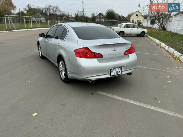 Серый Инфинити Г, объемом двигателя 2.5 л и пробегом 280 тыс. км за 10000 $, фото 6 на Automoto.ua