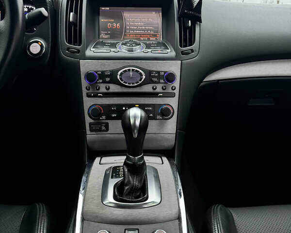 Серый Инфинити Г, объемом двигателя 2.5 л и пробегом 280 тыс. км за 10000 $, фото 12 на Automoto.ua