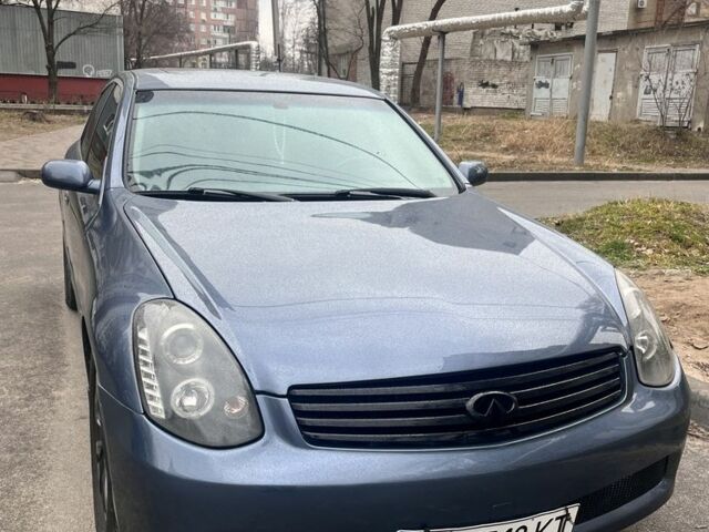 Синий Инфинити Г, объемом двигателя 3.5 л и пробегом 400 тыс. км за 5000 $, фото 2 на Automoto.ua