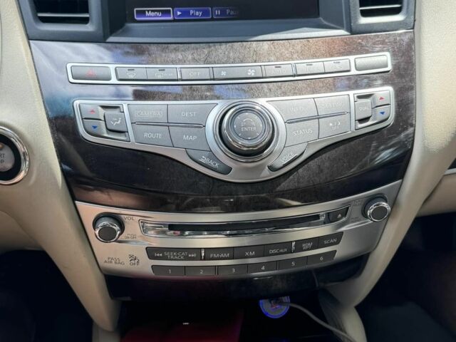 Инфинити ЖХ 2012 в Кропивницком (Кировограде) на Automoto.ua Белый Инфинити ЖХ, объемом двигателя 3.5 л и пробегом 213 тыс. км за 10500 $, фото 6 на Automoto.ua