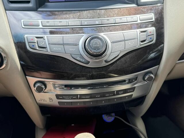 Инфинити ЖХ 2012 в Кропивницком (Кировограде) на Automoto.ua Белый Инфинити ЖХ, объемом двигателя 3.5 л и пробегом 213 тыс. км за 10500 $, фото 7 на Automoto.ua