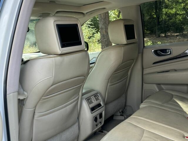 Инфинити ЖХ 2012 в Кропивницком (Кировограде) на Automoto.ua Белый Инфинити ЖХ, объемом двигателя 3.5 л и пробегом 213 тыс. км за 10500 $, фото 5 на Automoto.ua