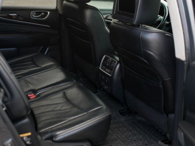 Серый Инфинити ЖХ, объемом двигателя 0 л и пробегом 187 тыс. км за 15000 $, фото 10 на Automoto.ua