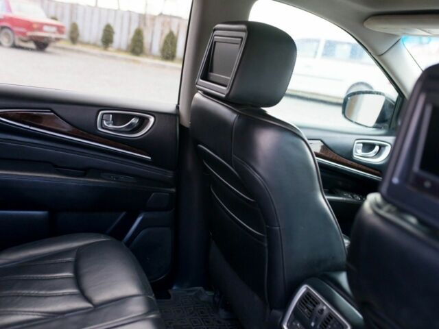 Серый Инфинити ЖХ, объемом двигателя 0 л и пробегом 187 тыс. км за 15000 $, фото 11 на Automoto.ua