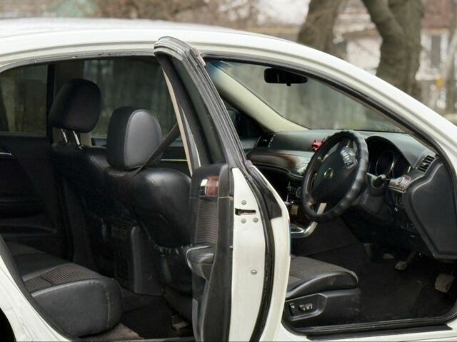 Білий Інфініті M35, об'ємом двигуна 2.5 л та пробігом 250 тис. км за 2350 $, фото 11 на Automoto.ua