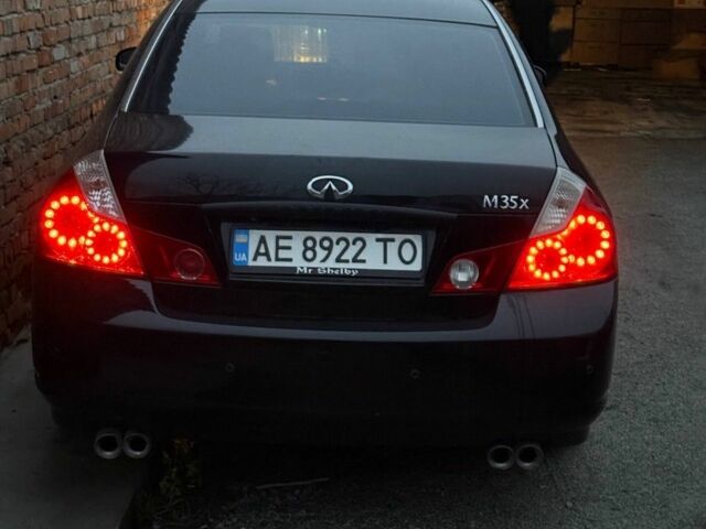 Черный Инфинити M35, объемом двигателя 3.5 л и пробегом 221 тыс. км за 4500 $, фото 2 на Automoto.ua