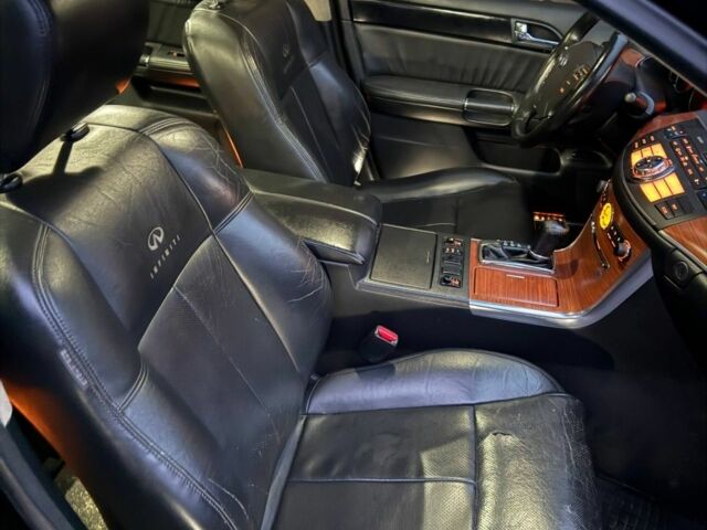 Черный Инфинити M35, объемом двигателя 3.5 л и пробегом 221 тыс. км за 4500 $, фото 3 на Automoto.ua