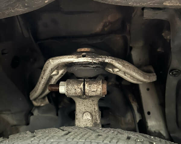Инфинити M35 2008 в Киеве на Automoto.ua Черный Инфинити M35, объемом двигателя 3.5 л и пробегом 380 тыс. км за 8000 $, фото 10 на Automoto.ua