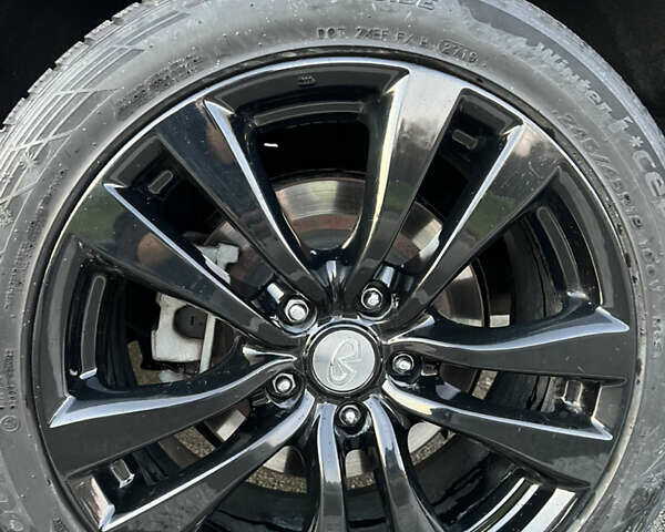 Инфинити M35 2008 в Киеве на Automoto.ua Черный Инфинити M35, объемом двигателя 3.5 л и пробегом 380 тыс. км за 8000 $, фото 13 на Automoto.ua