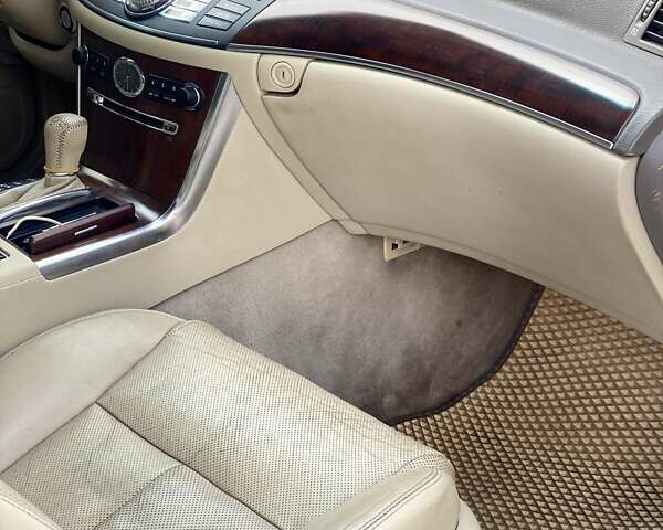 Черный Инфинити M35, объемом двигателя 3.5 л и пробегом 226 тыс. км за 7200 $, фото 9 на Automoto.ua