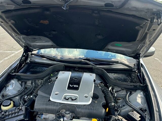 Серый Инфинити Кью, объемом двигателя 2.5 л и пробегом 199 тыс. км за 7850 $, фото 1 на Automoto.ua