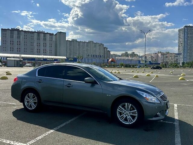 Серый Инфинити Кью, объемом двигателя 2.5 л и пробегом 199 тыс. км за 7850 $, фото 7 на Automoto.ua