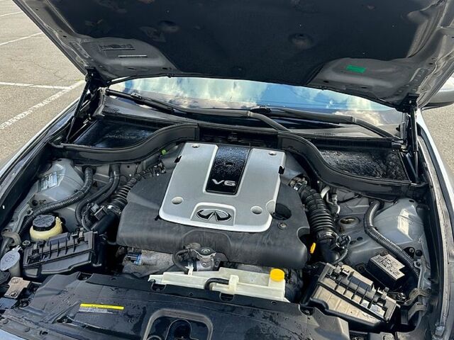 Серый Инфинити Кью, объемом двигателя 2.5 л и пробегом 199 тыс. км за 7850 $, фото 2 на Automoto.ua