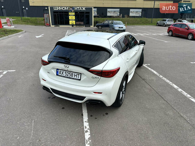 Білий Інфініті Q30, об'ємом двигуна 2.2 л та пробігом 94 тис. км за 19500 $, фото 10 на Automoto.ua
