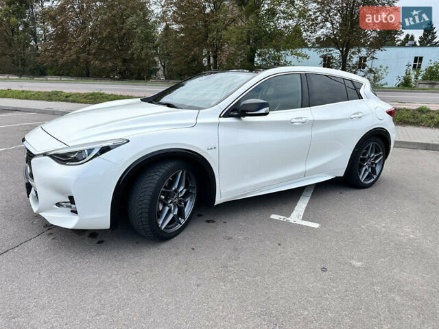 Білий Інфініті Q30, об'ємом двигуна 2.2 л та пробігом 94 тис. км за 19500 $, фото 12 на Automoto.ua