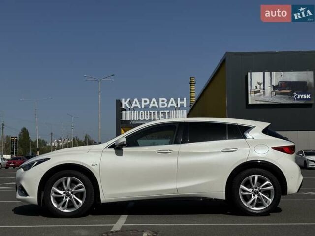 Белый Инфинити Q30, объемом двигателя 1.99 л и пробегом 102 тыс. км за 17900 $, фото 47 на Automoto.ua