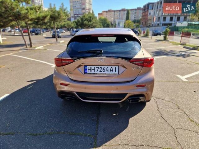 Бежевий Інфініті Q30, об'ємом двигуна 1.99 л та пробігом 35 тис. км за 21000 $, фото 3 на Automoto.ua