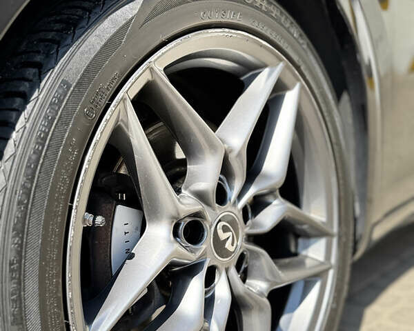 Черный Инфинити Q30, объемом двигателя 1.99 л и пробегом 155 тыс. км за 15400 $, фото 6 на Automoto.ua