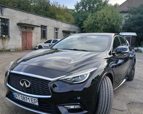 Чорний Інфініті Q30, об'ємом двигуна 1.46 л та пробігом 141 тис. км за 16950 $, фото 28 на Automoto.ua