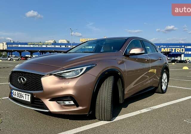 Коричневий Інфініті Q30, об'ємом двигуна 1.6 л та пробігом 86 тис. км за 21999 $, фото 1 на Automoto.ua