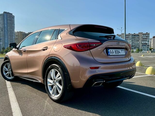 Коричневый Инфинити Q30, объемом двигателя 1.6 л и пробегом 87 тыс. км за 21400 $, фото 4 на Automoto.ua