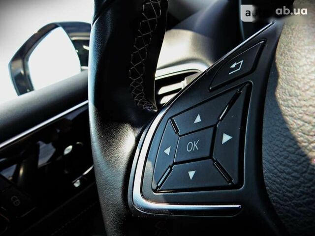 Инфинити Q30, объемом двигателя 1.5 л и пробегом 163 тыс. км за 22800 $, фото 11 на Automoto.ua