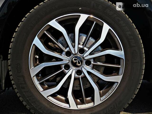 Инфинити Q30, объемом двигателя 1.5 л и пробегом 163 тыс. км за 22800 $, фото 4 на Automoto.ua