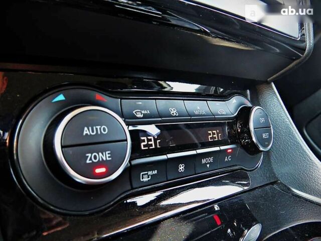 Инфинити Q30, объемом двигателя 1.5 л и пробегом 163 тыс. км за 22800 $, фото 14 на Automoto.ua