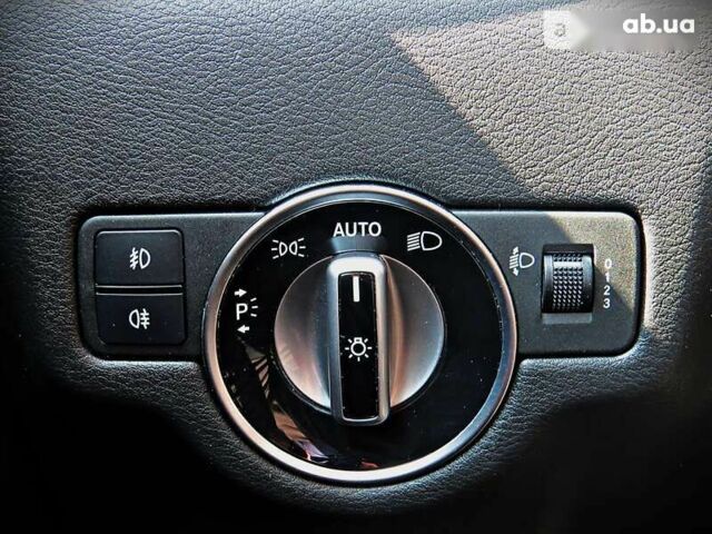 Инфинити Q30, объемом двигателя 1.5 л и пробегом 163 тыс. км за 22800 $, фото 9 на Automoto.ua