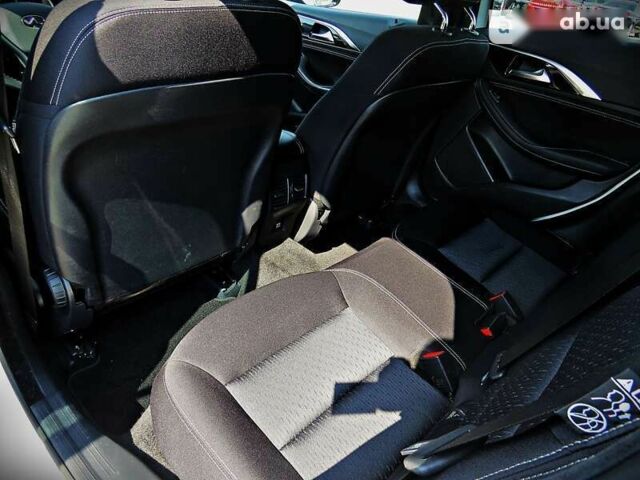 Инфинити Q30, объемом двигателя 1.5 л и пробегом 163 тыс. км за 22800 $, фото 18 на Automoto.ua