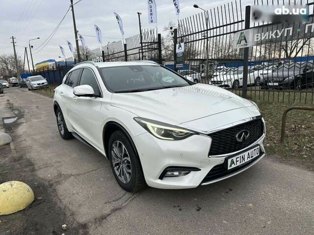 Інфініті Q30, об'ємом двигуна 1.5 л та пробігом 174 тис. км за 18500 $, фото 1 на Automoto.ua