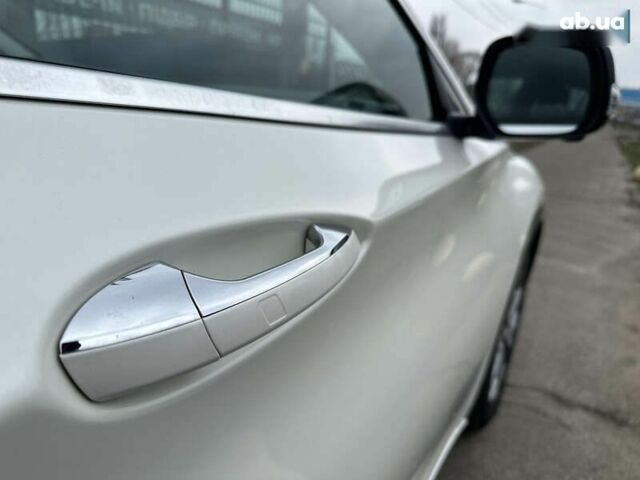 Інфініті Q30, об'ємом двигуна 1.5 л та пробігом 174 тис. км за 18500 $, фото 7 на Automoto.ua