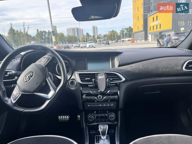 Серый Инфинити Q30, объемом двигателя 1.99 л и пробегом 77 тыс. км за 16900 $, фото 9 на Automoto.ua