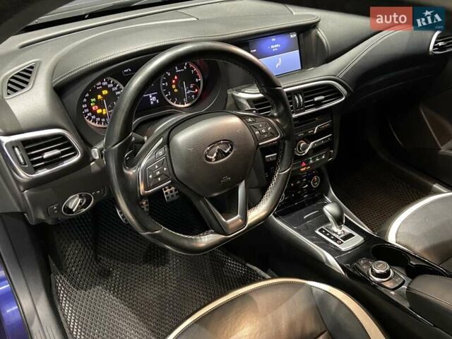 Синий Инфинити Q30, объемом двигателя 1.99 л и пробегом 131 тыс. км за 16499 $, фото 12 на Automoto.ua