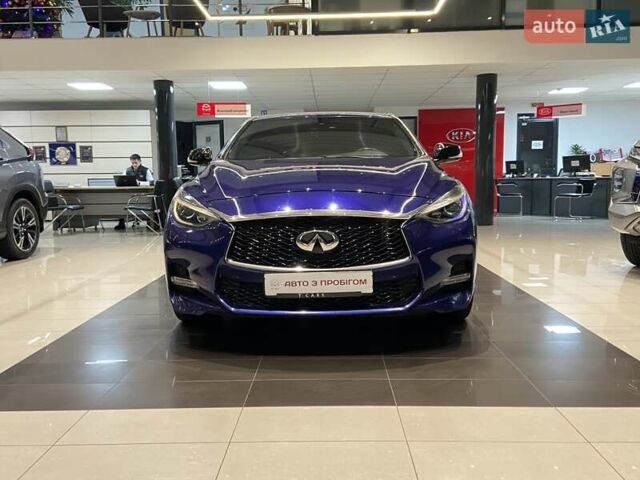 Синий Инфинити Q30, объемом двигателя 1.99 л и пробегом 131 тыс. км за 16499 $, фото 1 на Automoto.ua