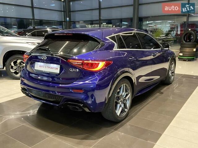 Синий Инфинити Q30, объемом двигателя 1.99 л и пробегом 131 тыс. км за 16499 $, фото 9 на Automoto.ua