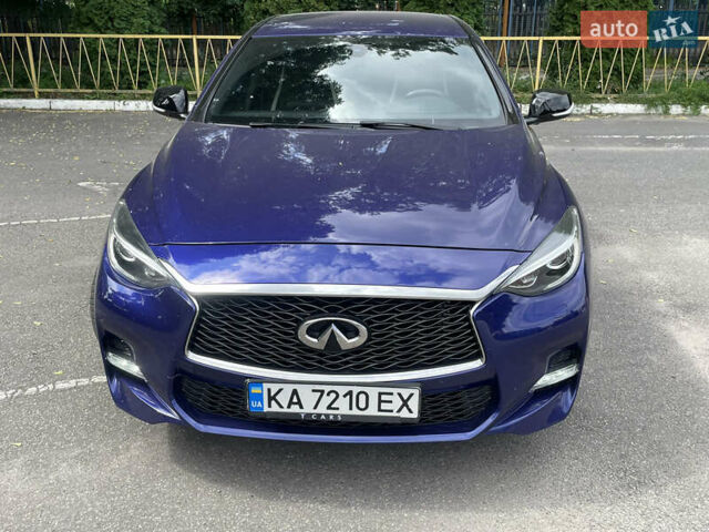 Синий Инфинити Q30, объемом двигателя 1.99 л и пробегом 131 тыс. км за 16900 $, фото 6 на Automoto.ua
