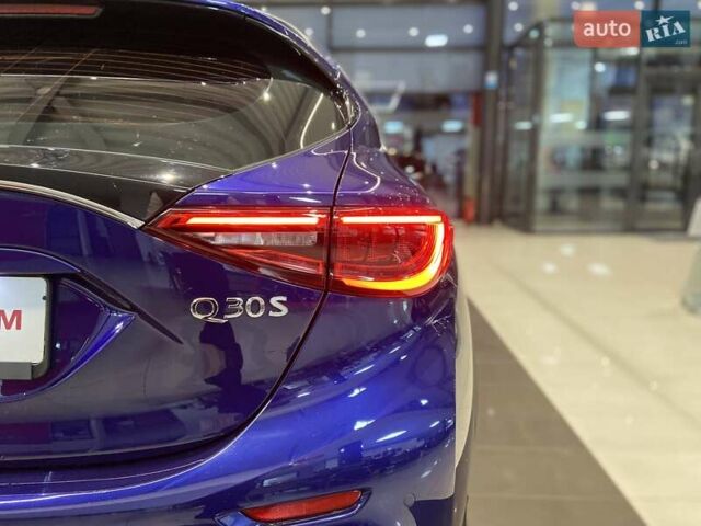 Синий Инфинити Q30, объемом двигателя 1.99 л и пробегом 131 тыс. км за 16499 $, фото 10 на Automoto.ua