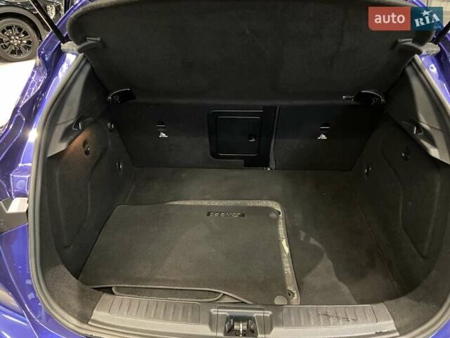 Синий Инфинити Q30, объемом двигателя 1.99 л и пробегом 131 тыс. км за 16499 $, фото 27 на Automoto.ua