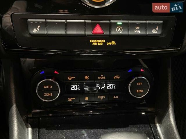 Синий Инфинити Q30, объемом двигателя 1.99 л и пробегом 131 тыс. км за 16499 $, фото 20 на Automoto.ua