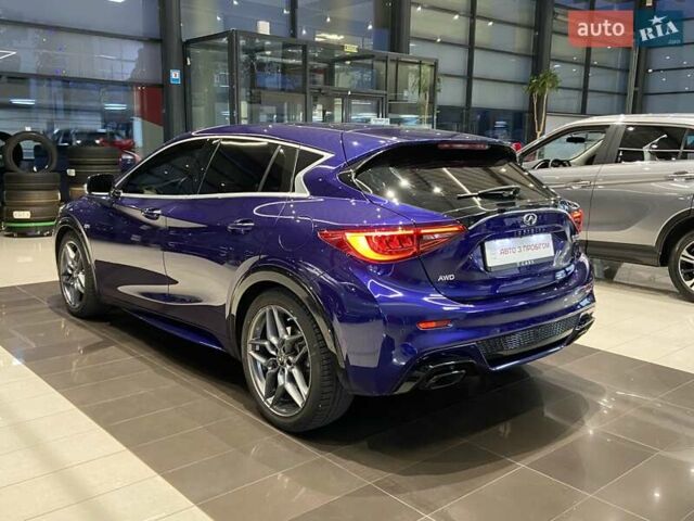 Синий Инфинити Q30, объемом двигателя 1.99 л и пробегом 131 тыс. км за 16499 $, фото 6 на Automoto.ua