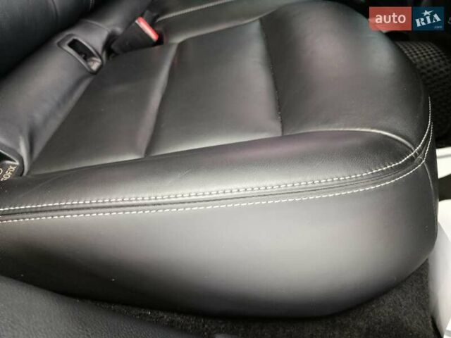 Синий Инфинити Q30, объемом двигателя 1.99 л и пробегом 132 тыс. км за 16600 $, фото 54 на Automoto.ua