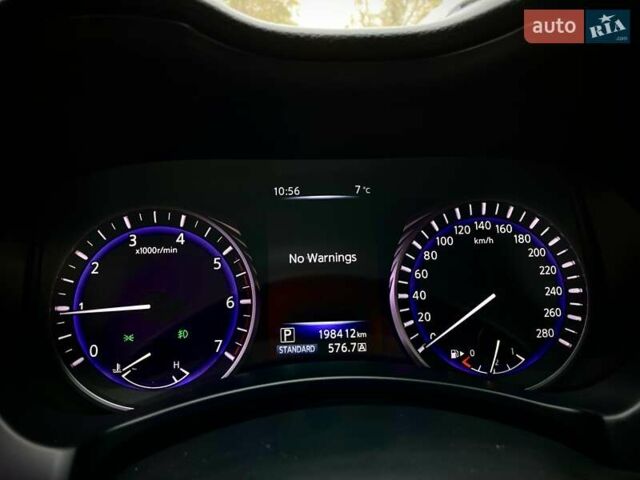 Білий Інфініті Q50, об'ємом двигуна 2.2 л та пробігом 198 тис. км за 13200 $, фото 15 на Automoto.ua