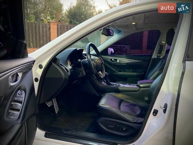 Білий Інфініті Q50, об'ємом двигуна 2.2 л та пробігом 198 тис. км за 13200 $, фото 7 на Automoto.ua