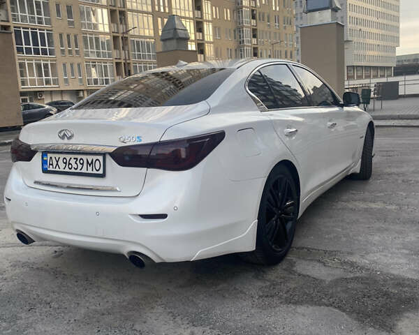 Білий Інфініті Q50, об'ємом двигуна 3.5 л та пробігом 130 тис. км за 18500 $, фото 15 на Automoto.ua