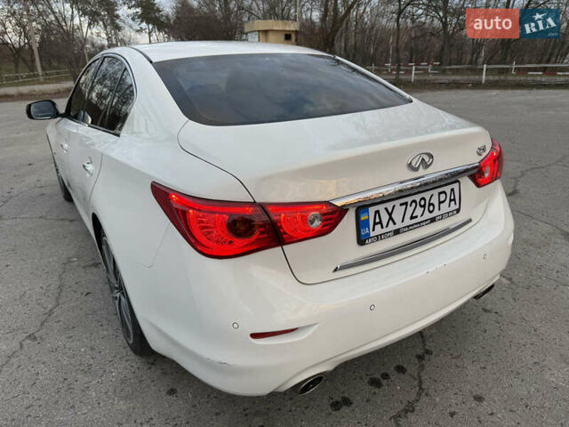 Белый Инфинити Q50, объемом двигателя 2.2 л и пробегом 104 тыс. км за 14500 $, фото 7 на Automoto.ua