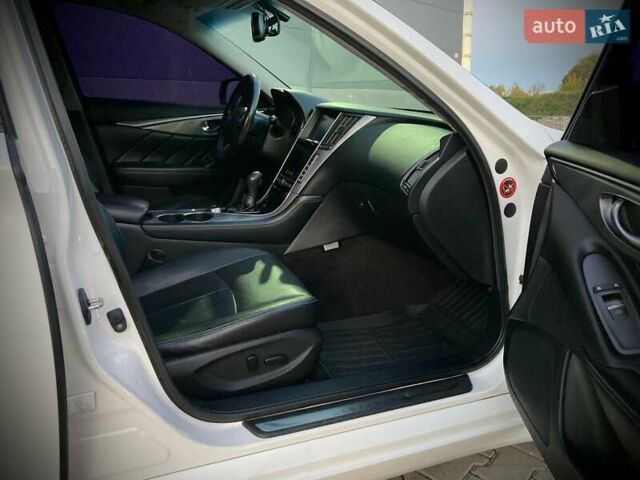 Білий Інфініті Q50, об'ємом двигуна 2.2 л та пробігом 198 тис. км за 13200 $, фото 9 на Automoto.ua
