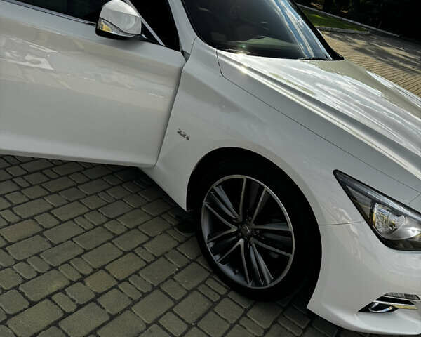 Білий Інфініті Q50, об'ємом двигуна 2.2 л та пробігом 148 тис. км за 16700 $, фото 8 на Automoto.ua